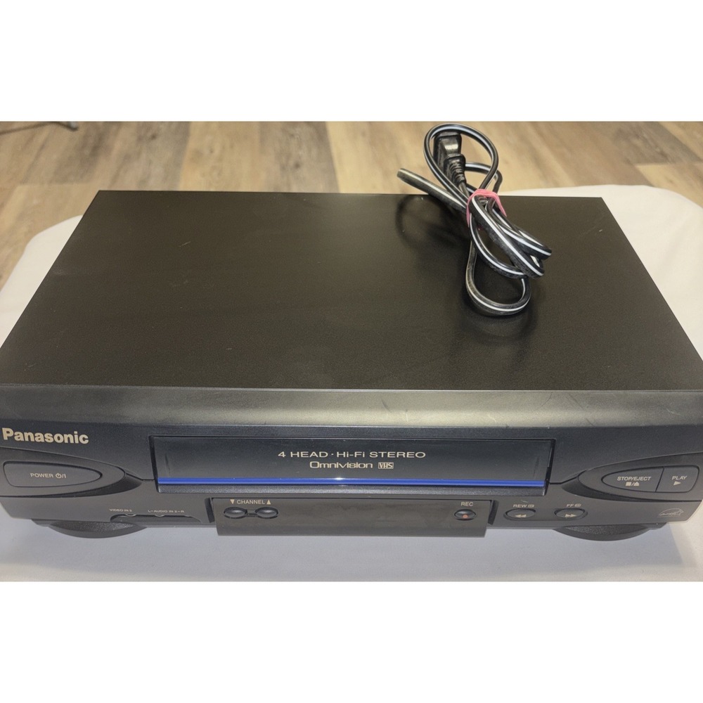 Panasonic PV V4522 HI FI Stereo VCR Blue Line Series W/ 3 VHS Tapes Tested Works